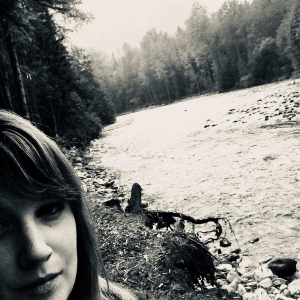 Meet your Posher, Kayla